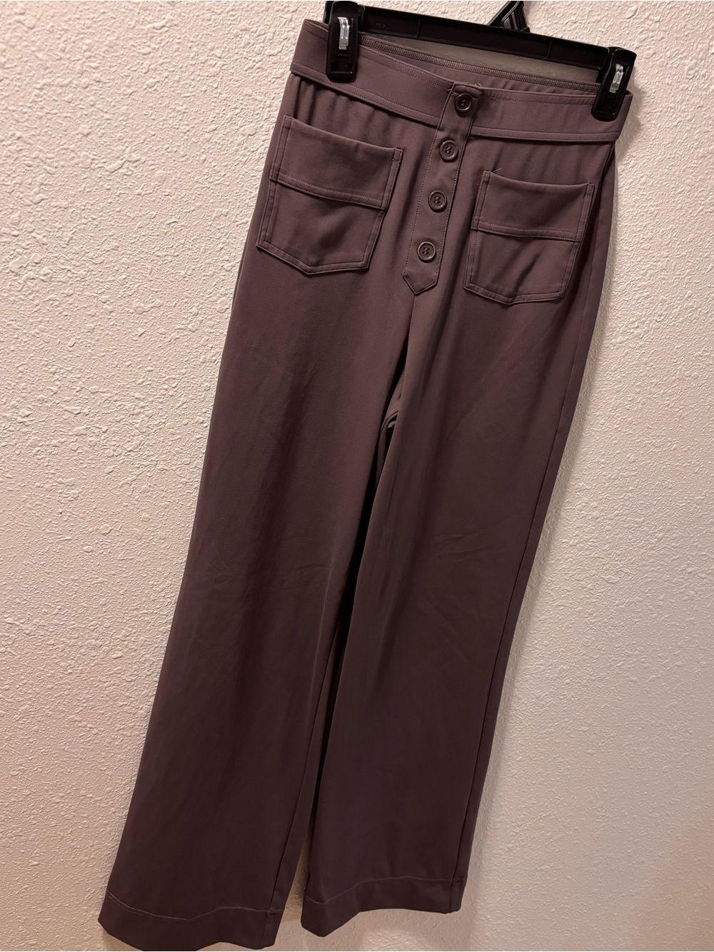 Halara DayStretch High Waisted Pockets Straight Leg Casual Pants size small